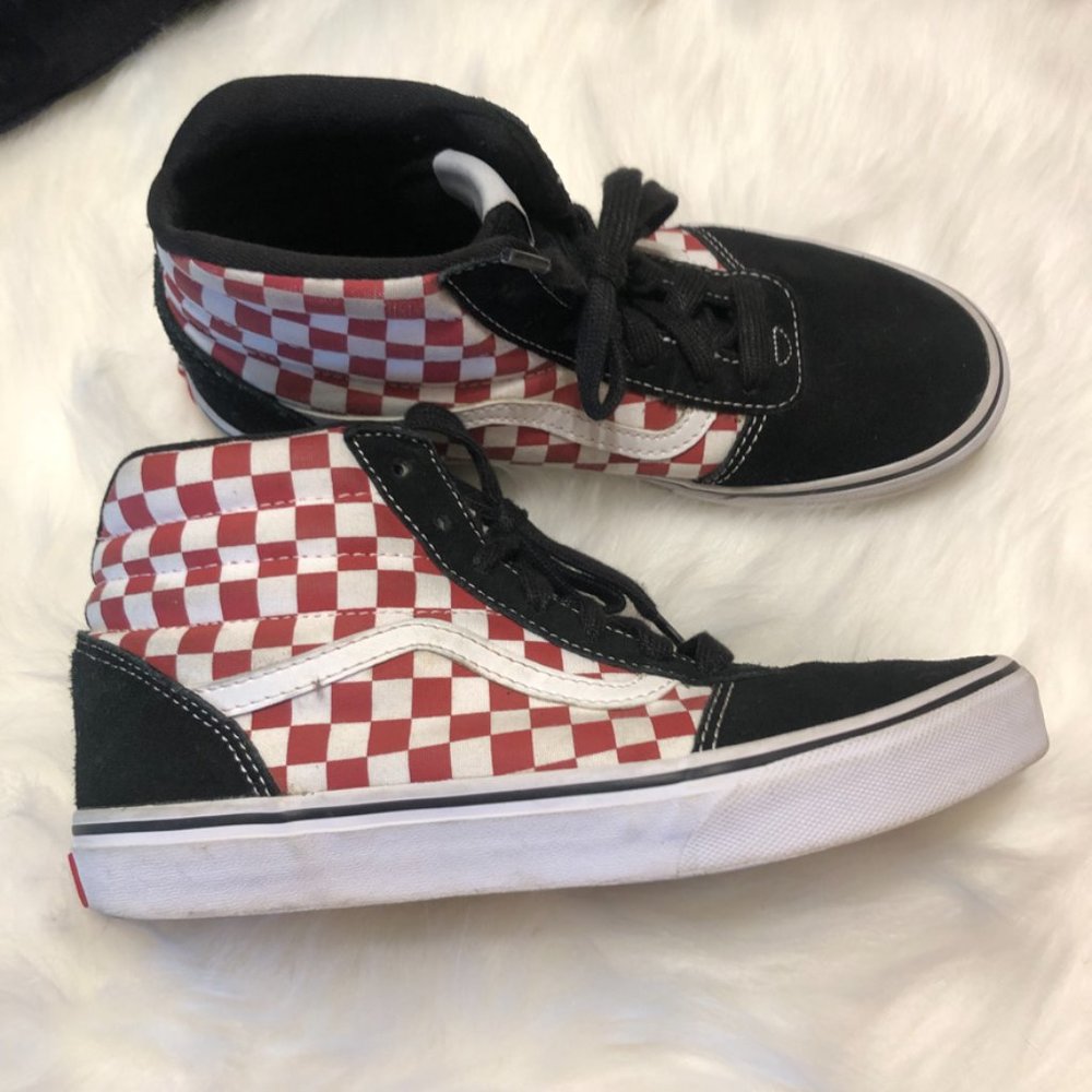 Vans High Top Black Suede Red Checkers Sneakers Sz Youth